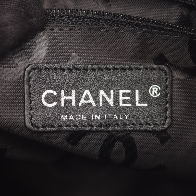 Chanel Tote Bag Cambon Line Medium Beige Black Leather — view 5
