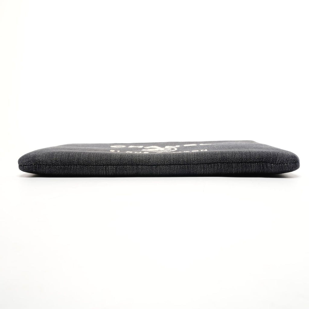 Chanel Clutch 21 Denim Logo — view 7