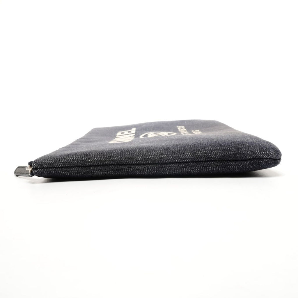 Chanel Clutch 21 Denim Logo — view 3