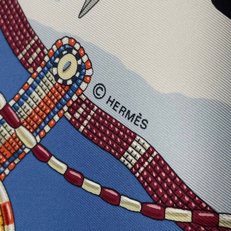 Hermes Carre 90 Silk Scarf Perles DU Kenya Pearls Of Blue Box — view 8