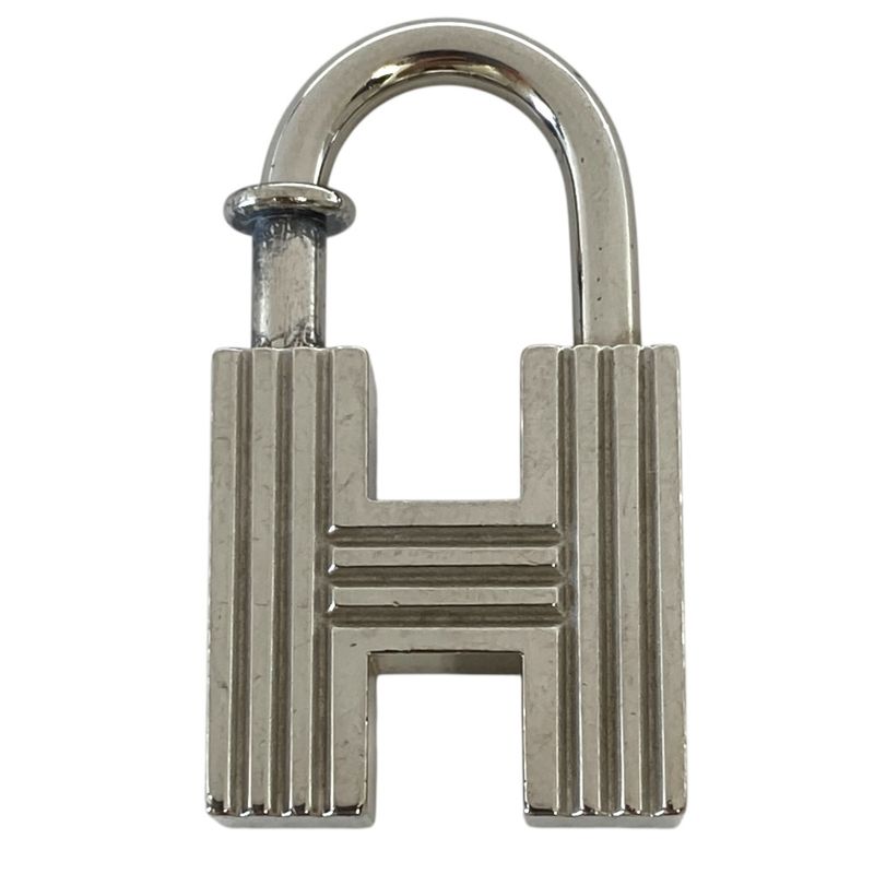 Hermes First Step Of A New Century Cadena Padlock 2000 Limited H Motif Charm — view 2