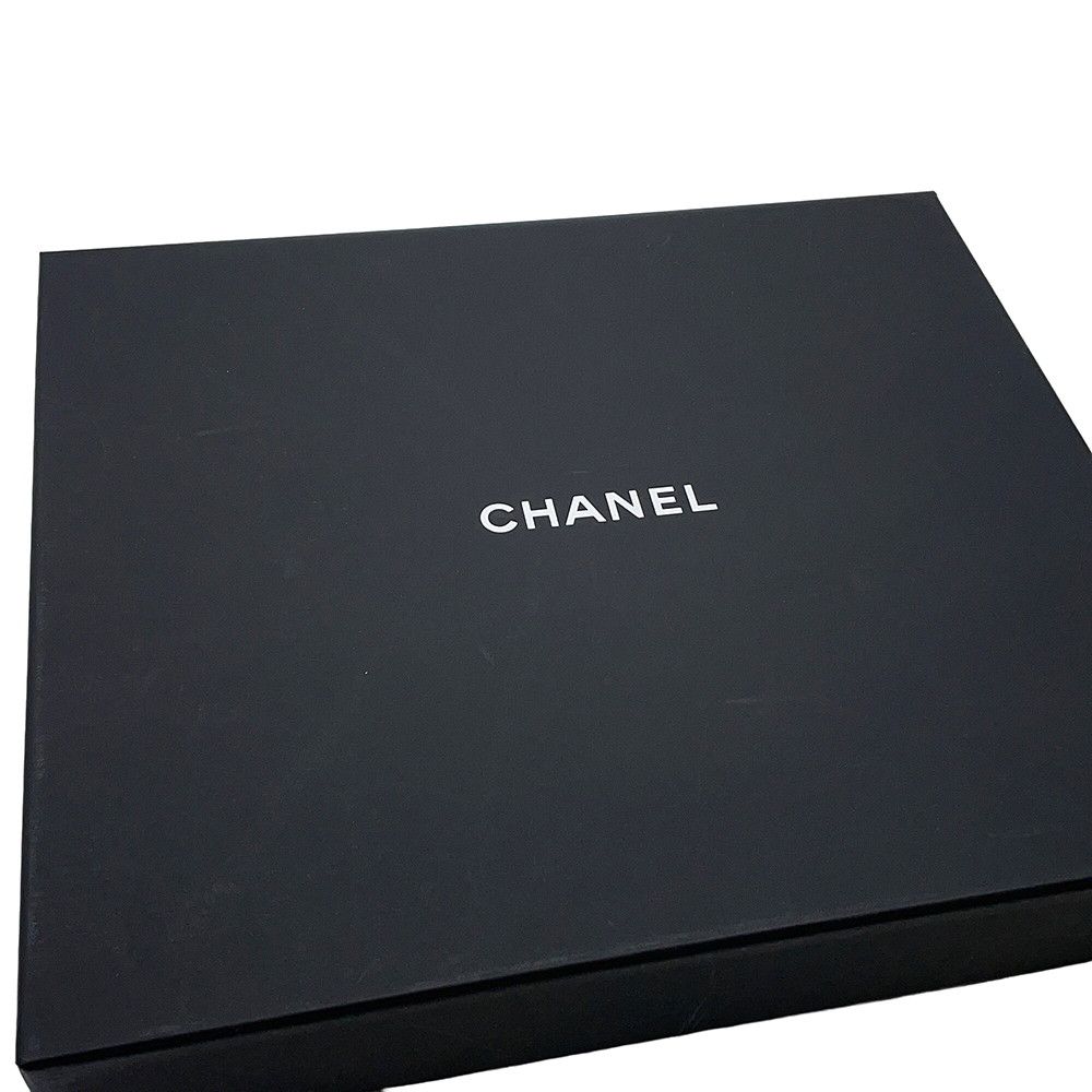 Chanel Scarf CC Logo Cashmere Shawl Black White Pink — view 8