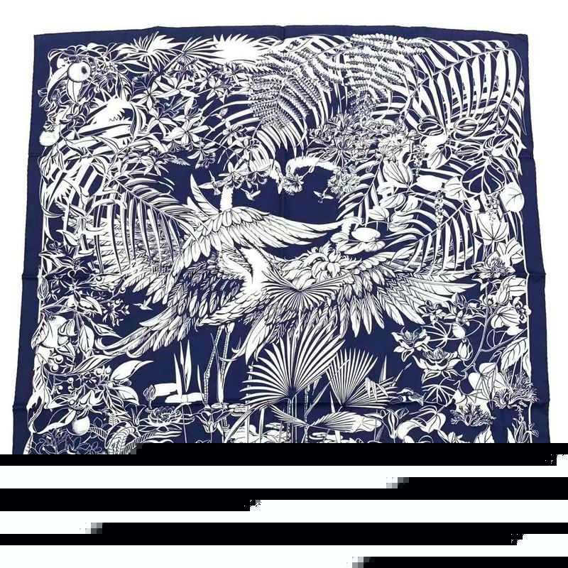 Hermes Carre 90 Scarf Silk Flamingo Party Bee Pattern White — view 3