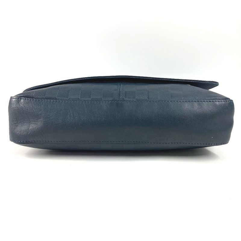 Louis Vuitton Shoulder Bag District PM Damier Infini Leather Navy — view 6