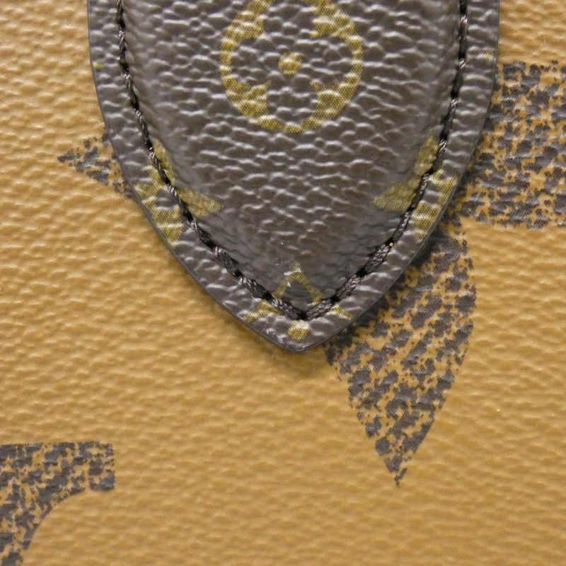 Louis Vuitton Monogram Giant On The Go MM Bag — view 6