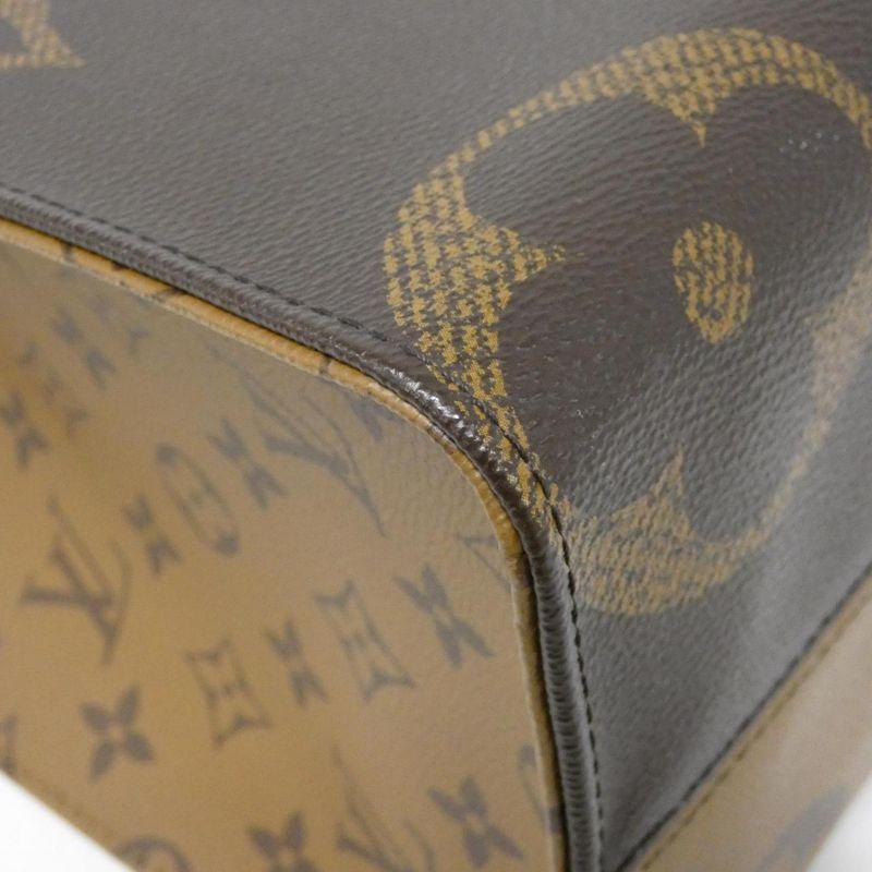 Louis Vuitton Monogram Giant On The Go MM Bag — view 4