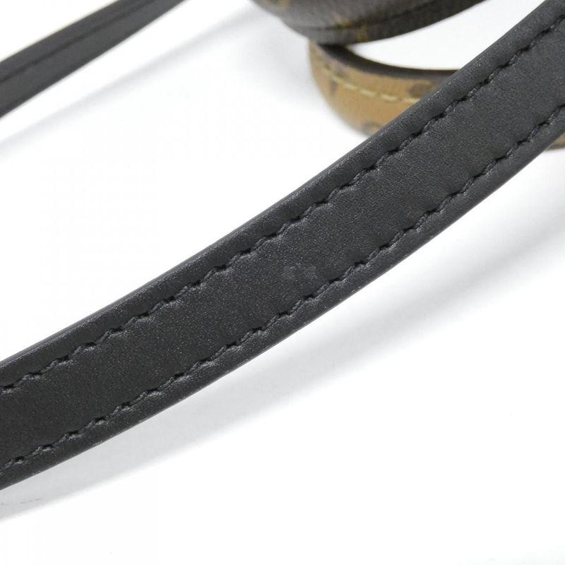 Louis Vuitton Monogram Giant On The Go MM Bag — view 8