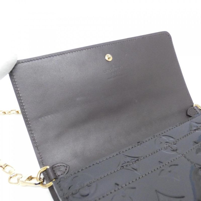 Louis Vuitton Vernis Portefeuille Sarah Chain Wallet — view 9