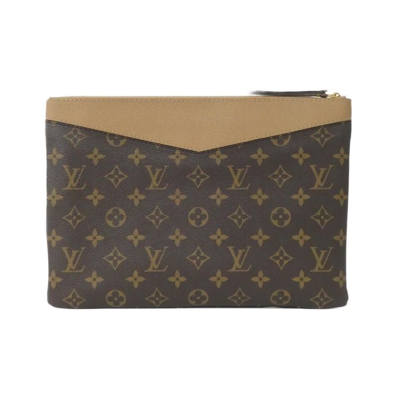 Louis Vuitton Monogram Daily Pouch — view 3