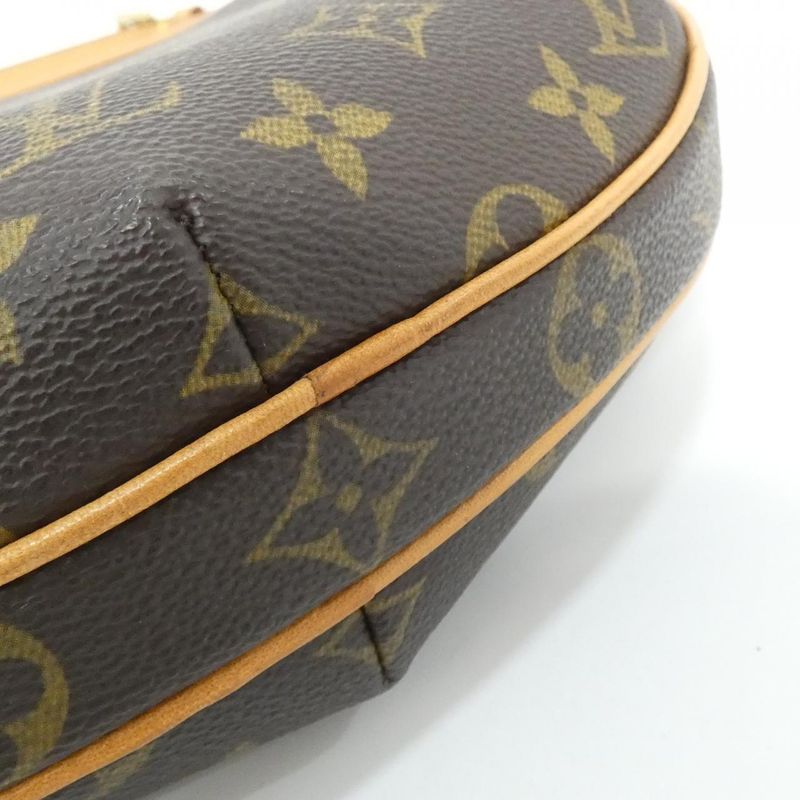Louis Vuitton Monogram Pochette Croissant Shoulder Bag Vintage — view 3