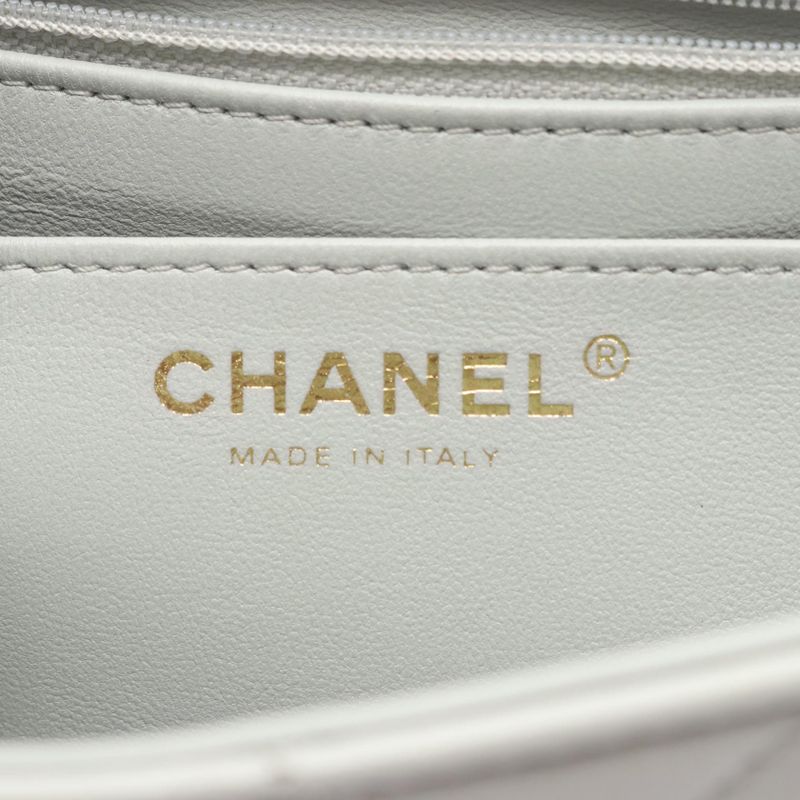 Chanel Shoulder Bag Quilted Light Gray Leather Small Flap Chain — view 5