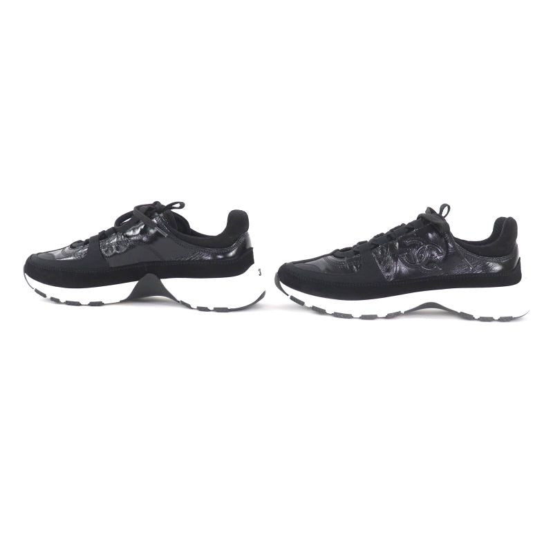 Chanel Coco Mark Leather Low Cut Sneakers Black White 37 Boxes — view 4