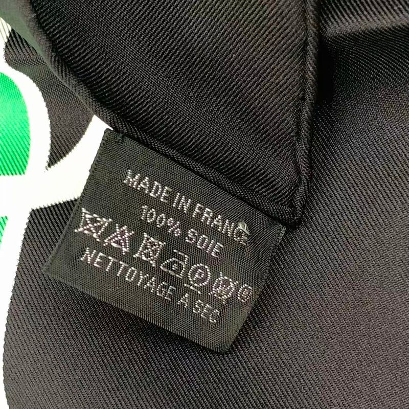 Hermes Silk Scarf Carre 90 Please Check IN Green Box — view 9