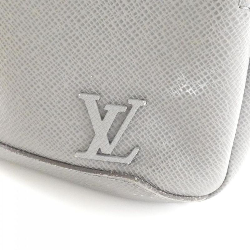 Louis Vuitton Taiga Avenue Sling Bag Shoulder — view 6