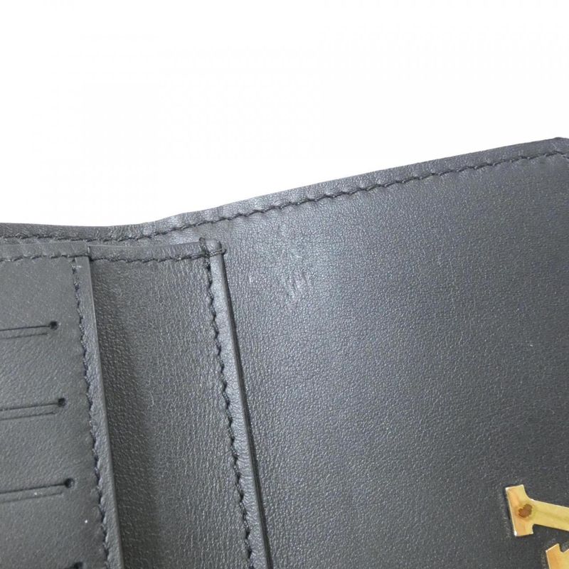Louis Vuitton Taurillon Capucines Compact Wallet — view 5