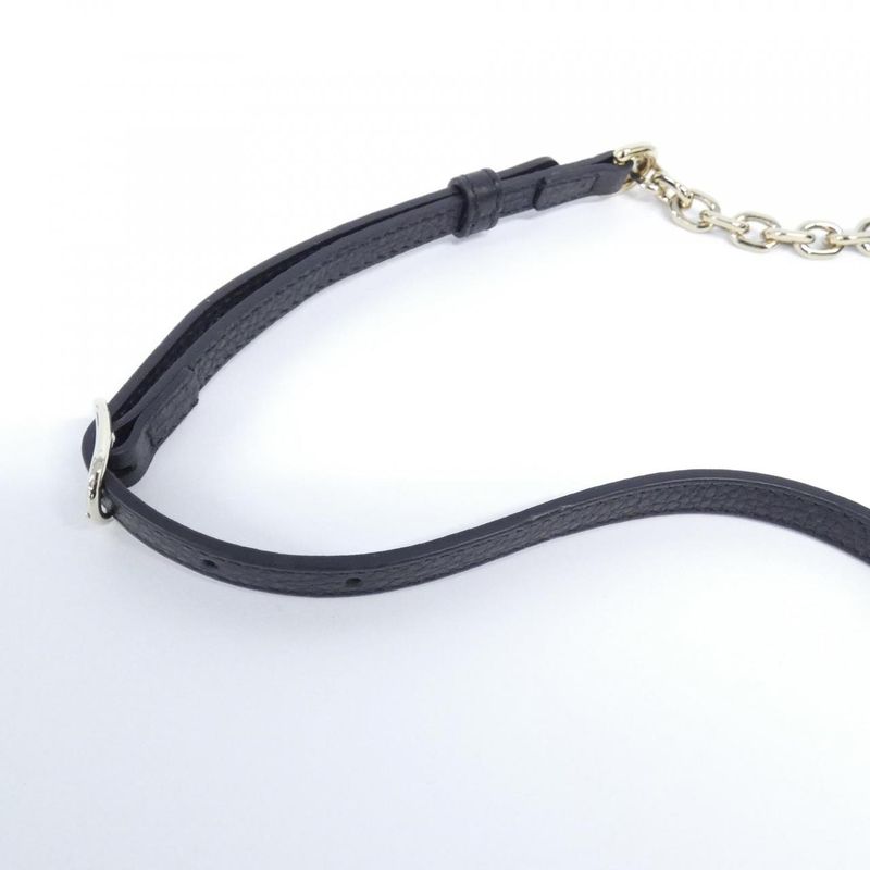 Gucci GG Enblem Aaeem Chain Wallet — view 4