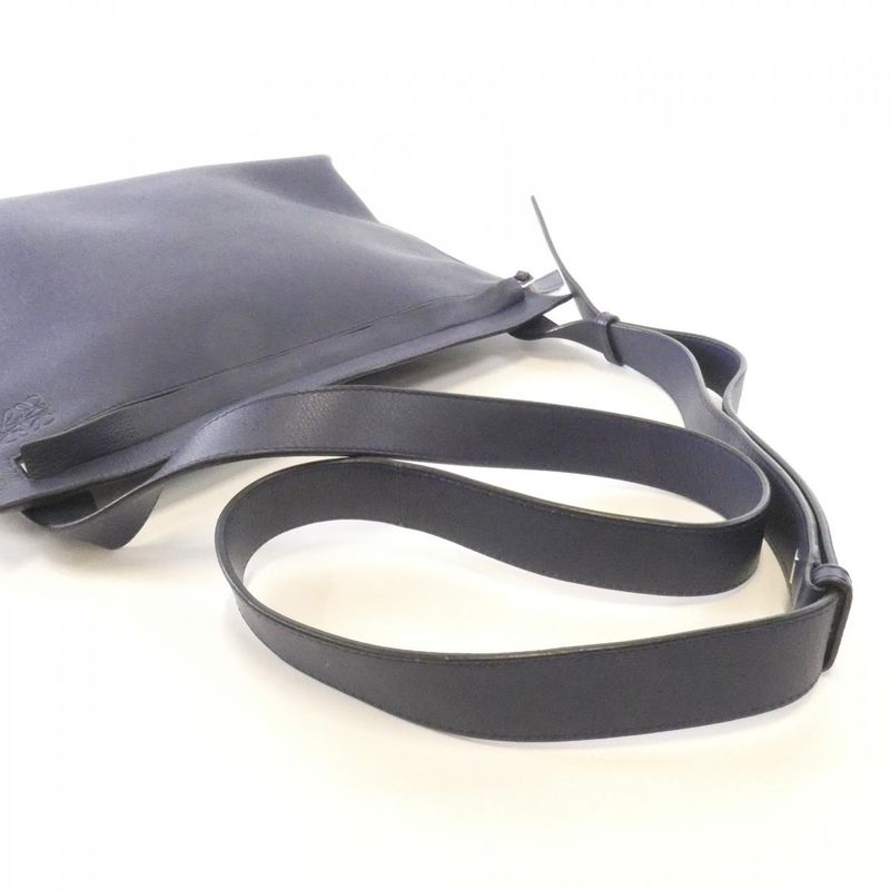 Loewe Tea Messenger 316 36 P37 Shoulder Bag — view 7