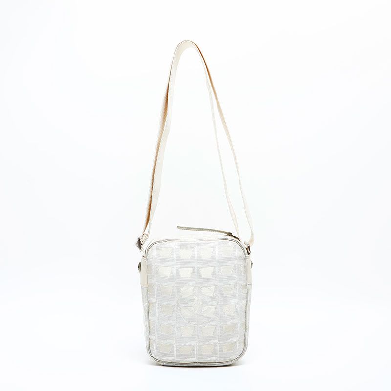 Chanel Shoulder Bag New Travel — view 2