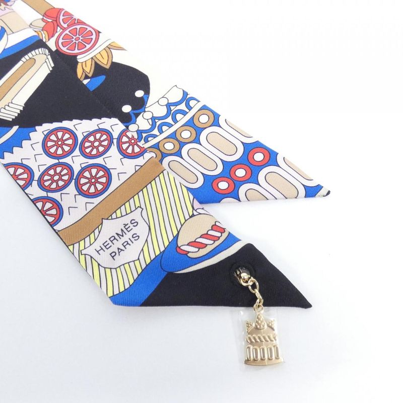Hermes LA Patisserie Francaise Twilly Charm S Scarf — view 2