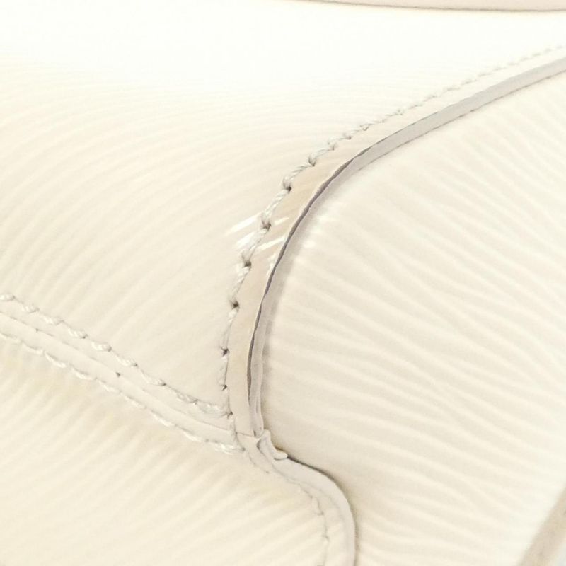Louis Vuitton Epi Twist PM Shoulder Bag — view 4