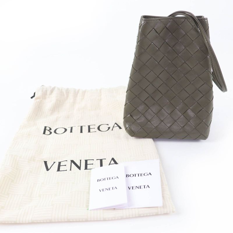 Bottega Veneta Intrecciato Leather Shoulder Bag in Khaki with Dust — view 3