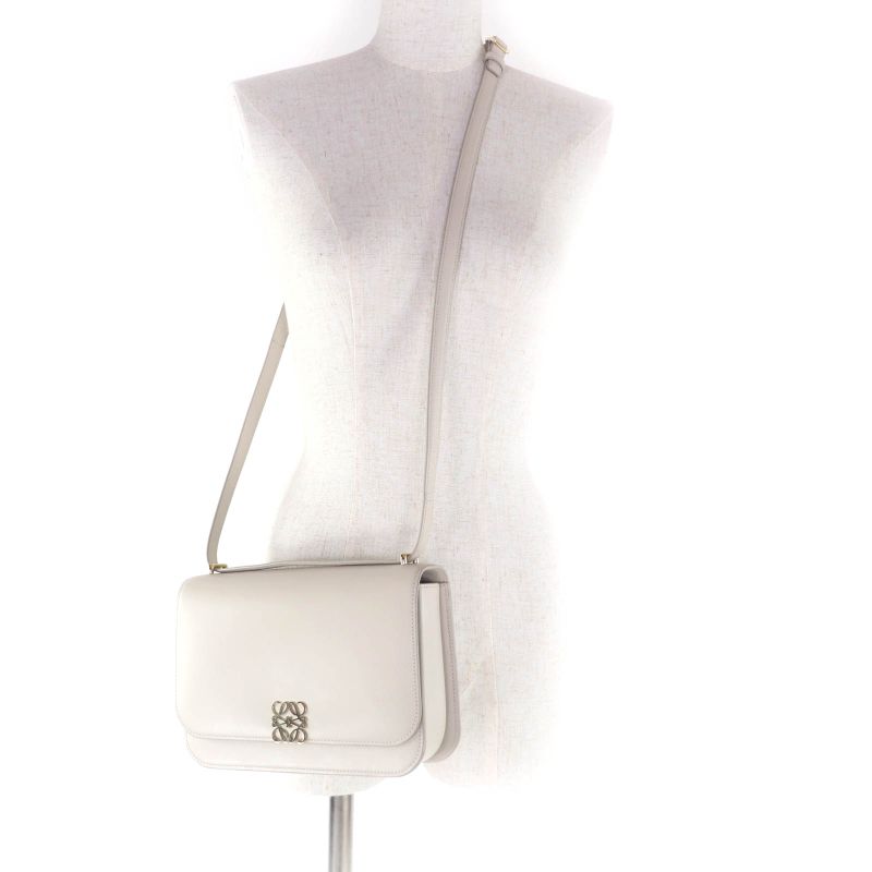 Loewe Goya Medium Togo Store Anagram Leather Shoulder Bag Gold Hardware Storage — view 7