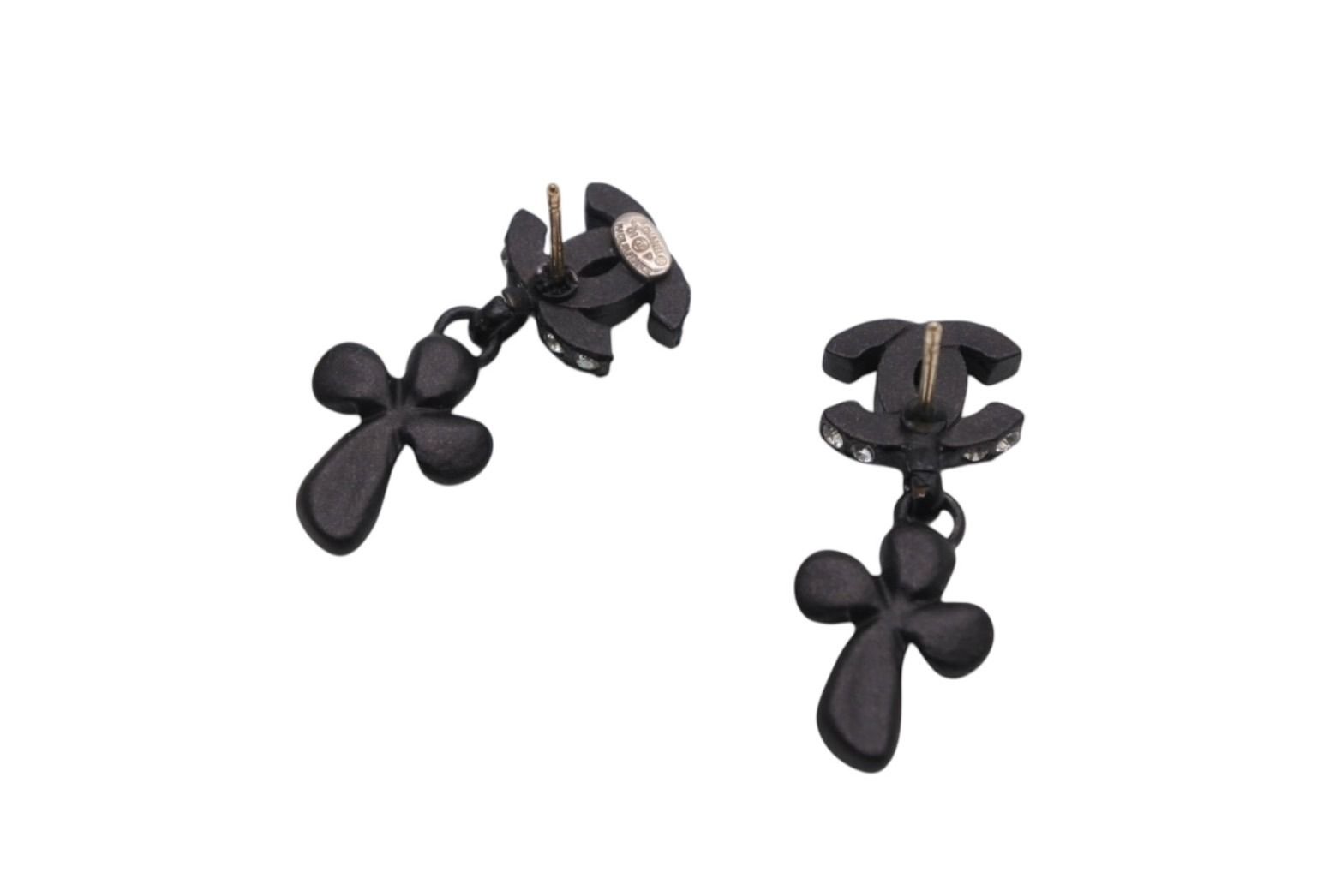 Chanel CC Logo Drop Earrings 01 Metal Rhinestone Black Clear — view 7