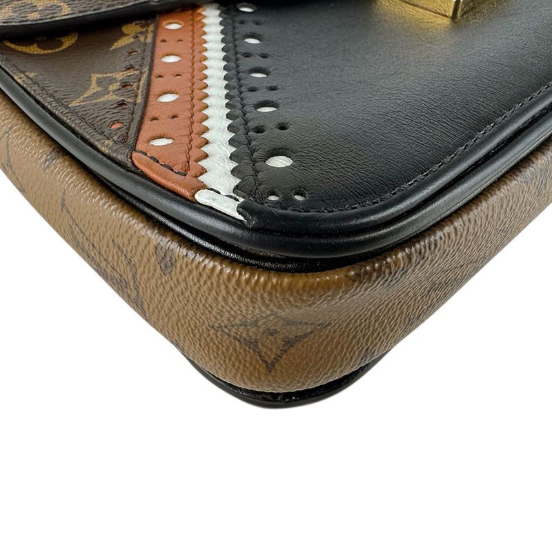 Louis Vuitton Shoulder Bag Handbag Pochette Metis MM — view 9