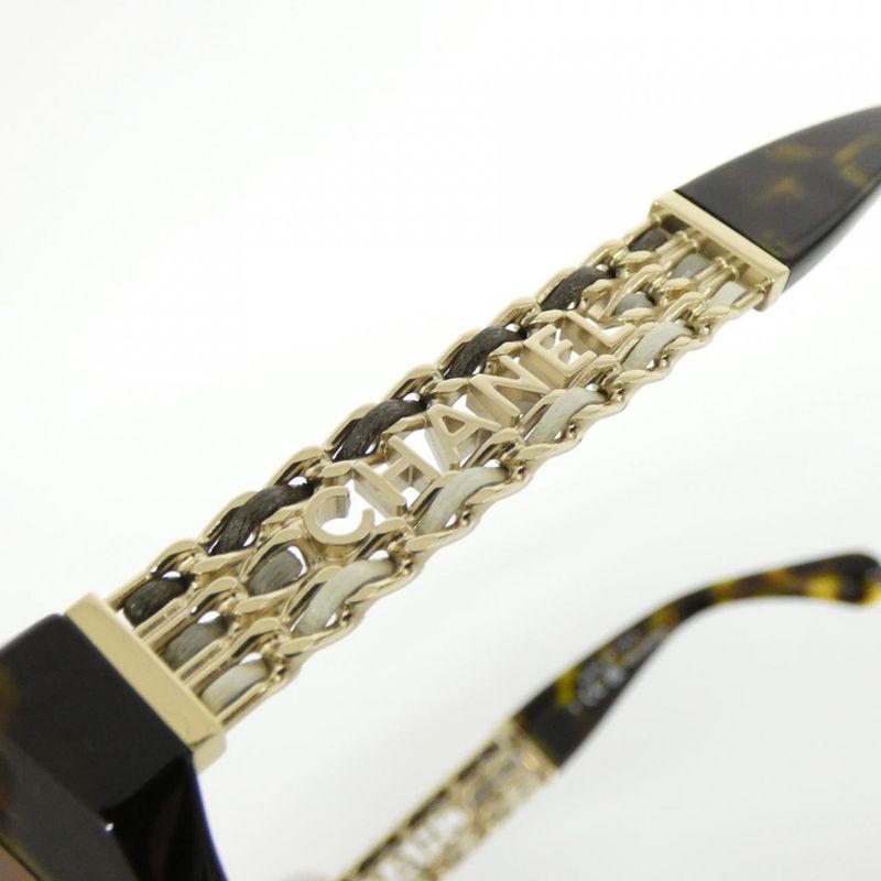 Chanel 5537 Q Sunglasses — view 4