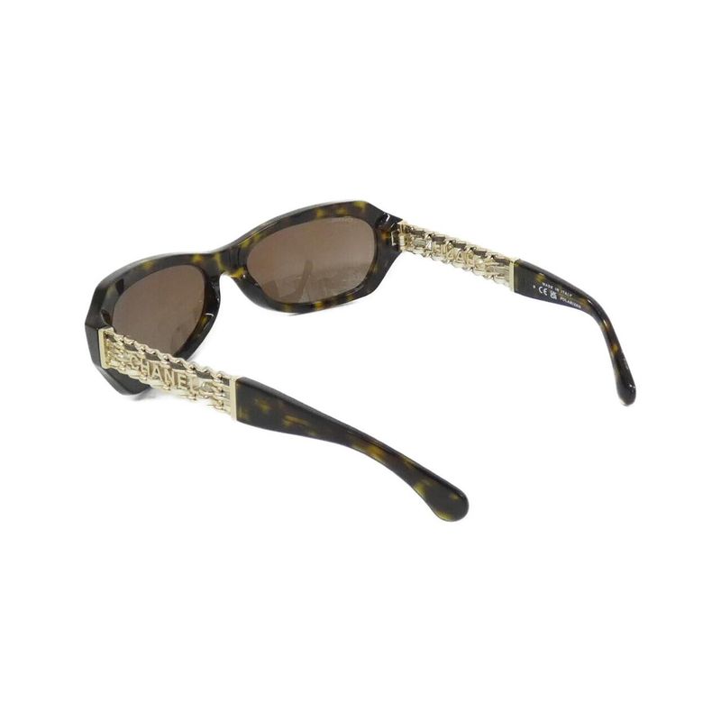 Chanel 5537 Q Sunglasses — view 3