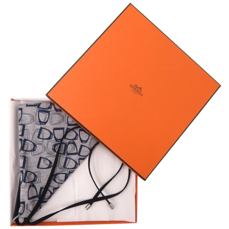 Hermes City Running Triangle Carre Cotton Nylon Polyurethane Glycine Ash Scarf — view 2