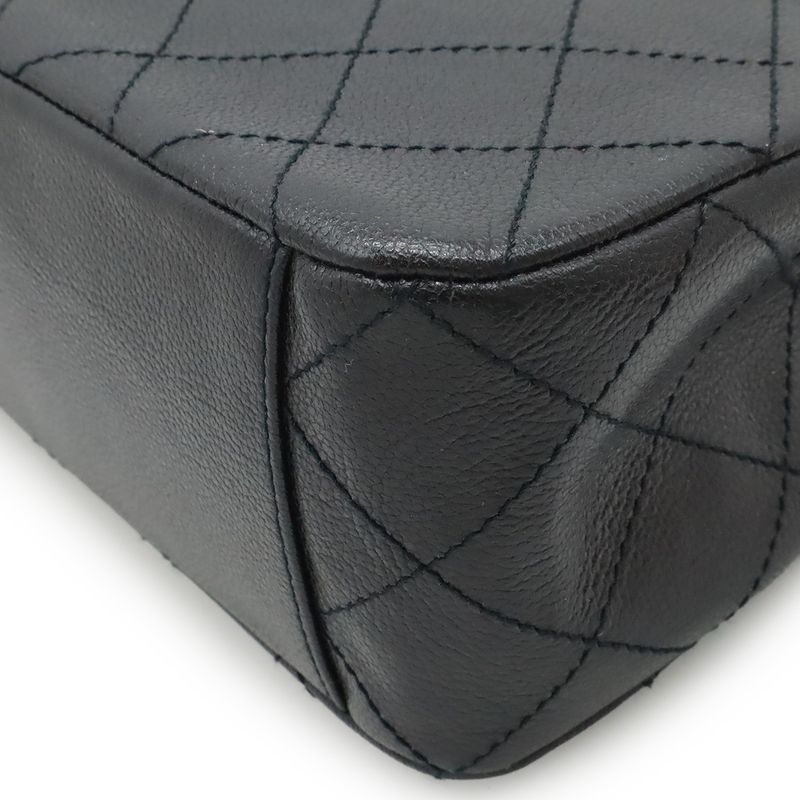 Chanel 2.55 Quilted Tote Leather Black Hardware — view 4