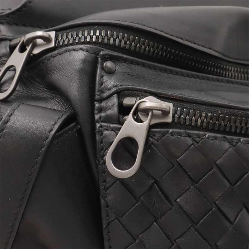 Bottega Veneta Intrecciato Waist Bag Body Leather Black — view 7