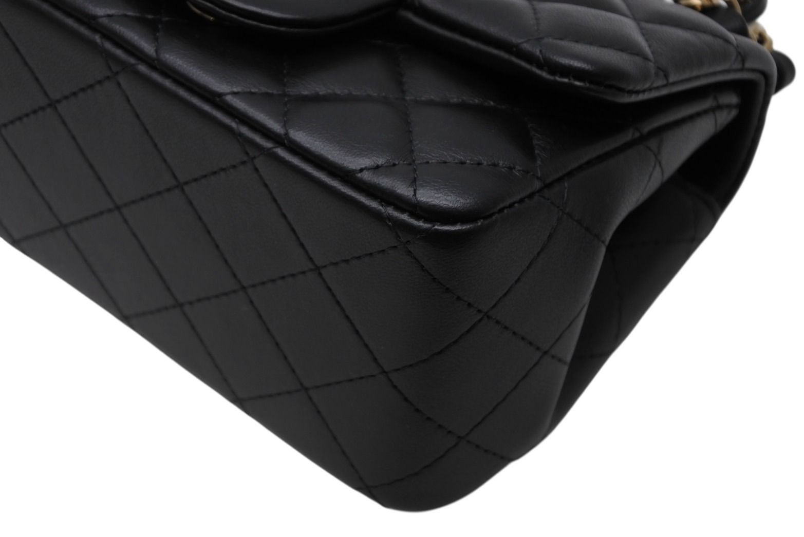 Chanel Mini Quilted 16 S Flap S Chain Shoulder Bag Base CC Logo Lambskin Black — view 6