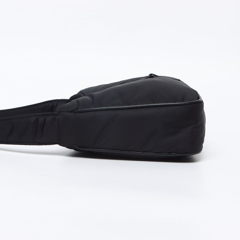 Saint Laurent Yves Shoulder Bag Nylon le 5 7 — view 3