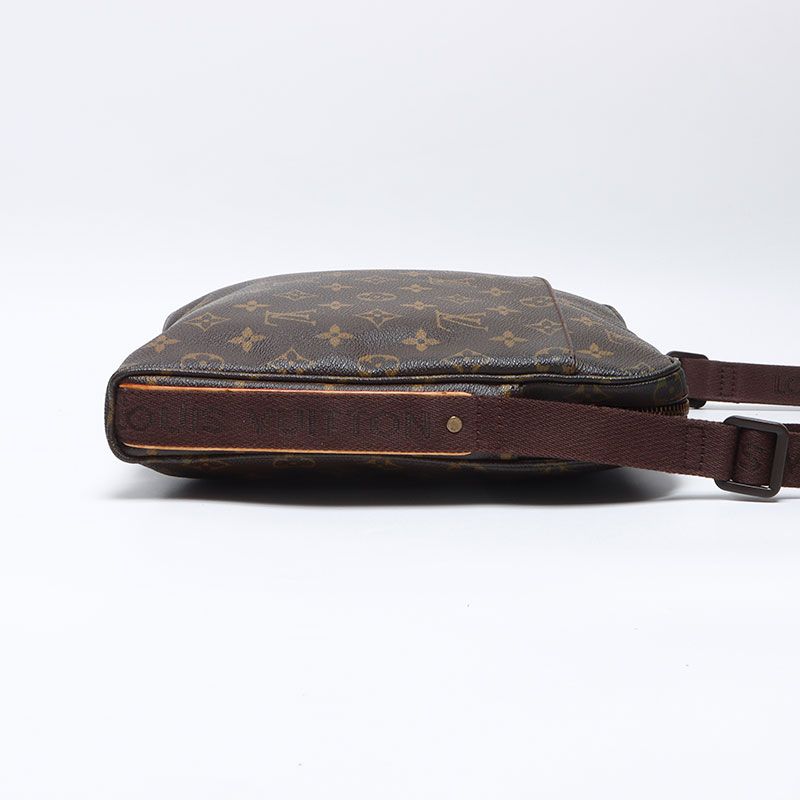 Louis Vuitton Shoulder Bag Monogram Trotal Boble — view 4