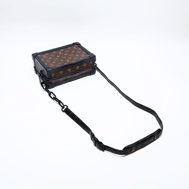 Louis Vuitton Shoulder Bag Monogram Soft Trunk — view 8