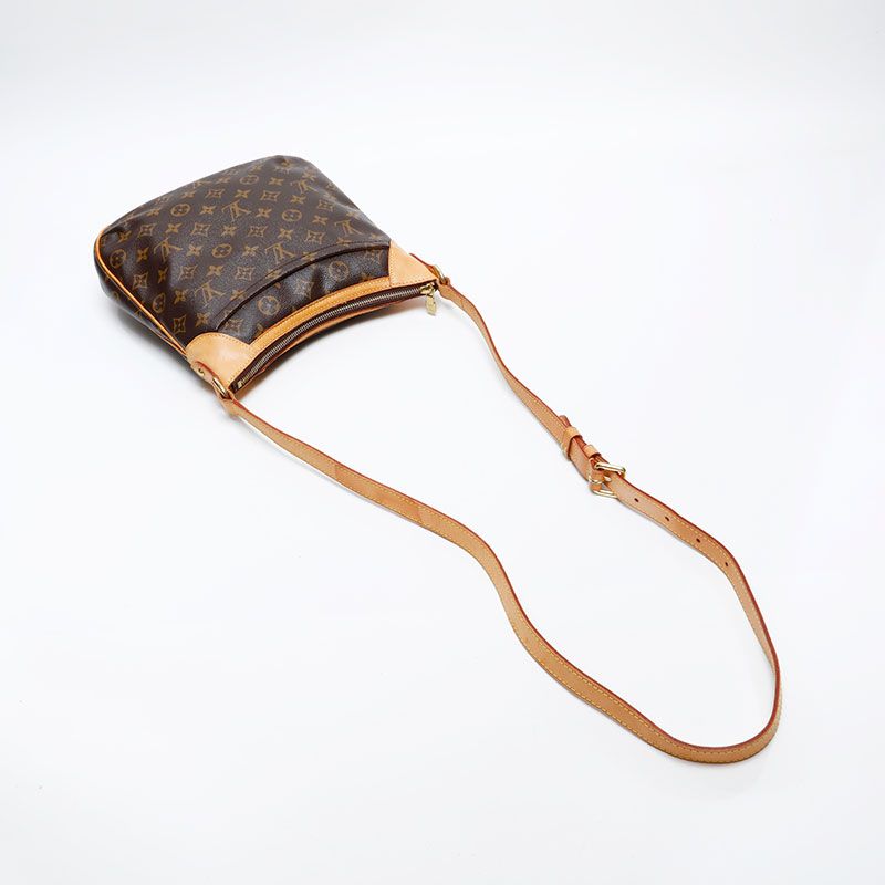 Louis Vuitton Shoulder Bag Monogram Odeon PM — view 8