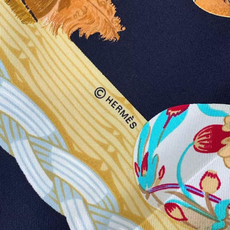 Hermes Carre 90 100% Silk Scarf Couvee D' Egg Black Box — view 7