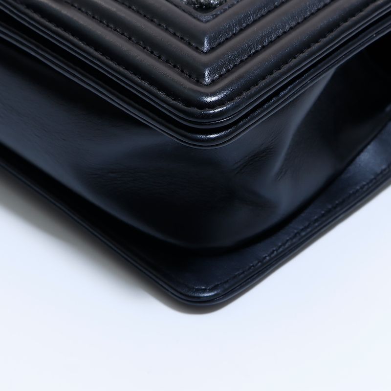 Chanel Shoulder Bag Shearling — view 7