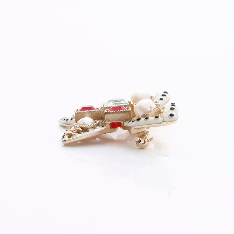 Chanel Brooch Red Gold — view 6