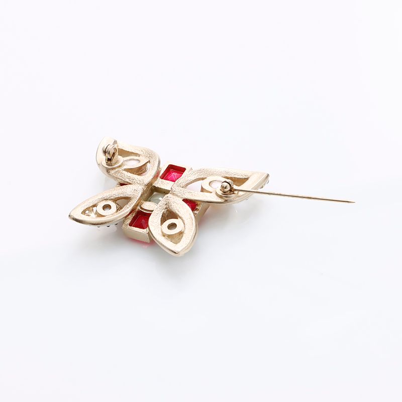 Chanel Brooch Red Gold — view 7