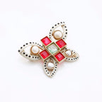 Chanel Brooch Red Gold — view 3