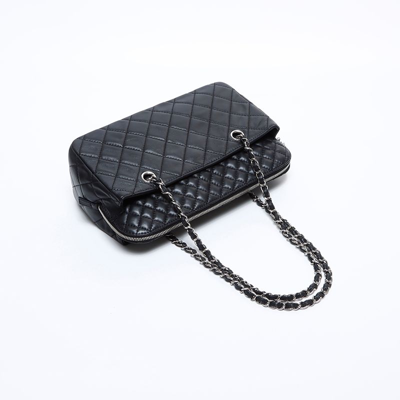 Chanel Shoulder Bag Chain Quilted — view 8