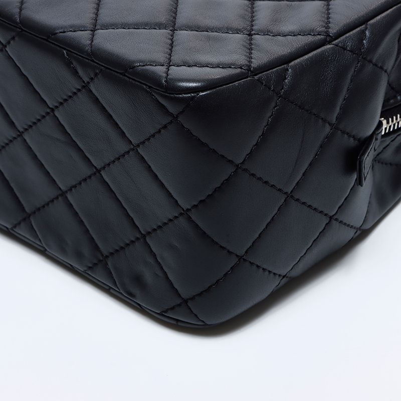 Chanel Shoulder Bag Chain Quilted — view 6