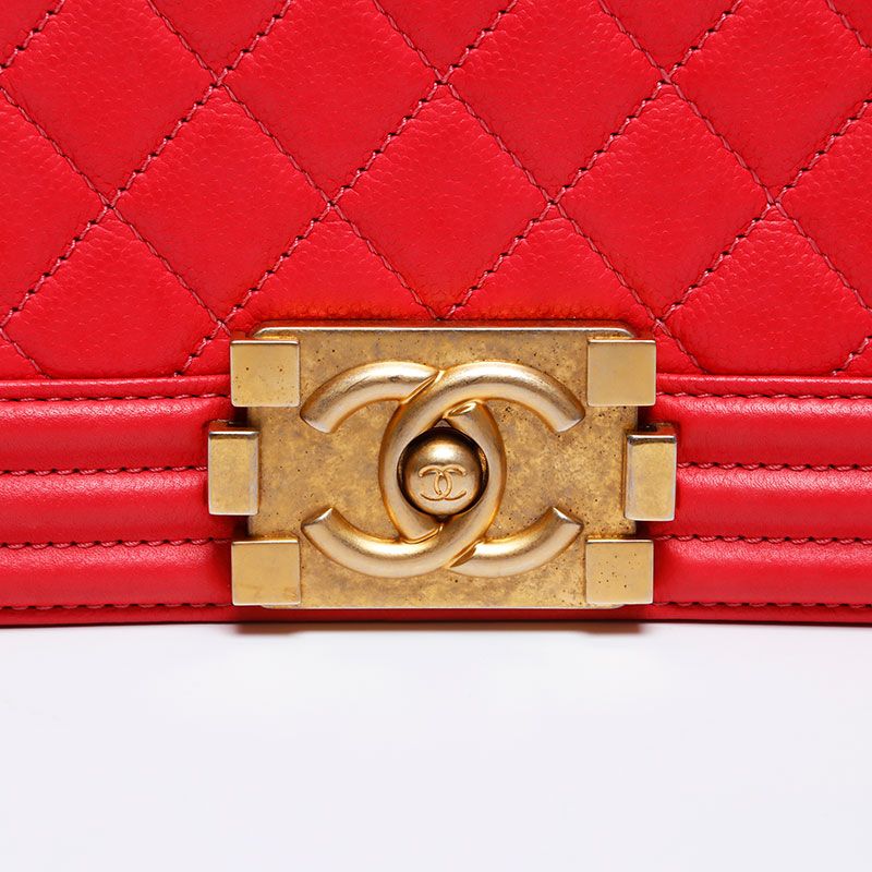 Chanel Shoulder Bag Caviar Leather Boy — view 8