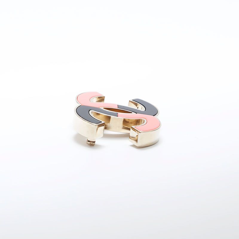 Chanel Brooch CC Logo Bicolor Black & Pink — view 6