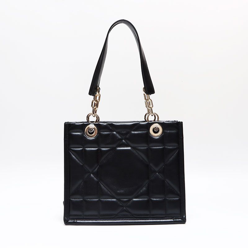 Dior Shoulder Bag Aki Cannage Essential Small Leather — view 2