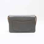 Chanel Shoulder Bag Caviar Leather Chain CC Logo — view 2