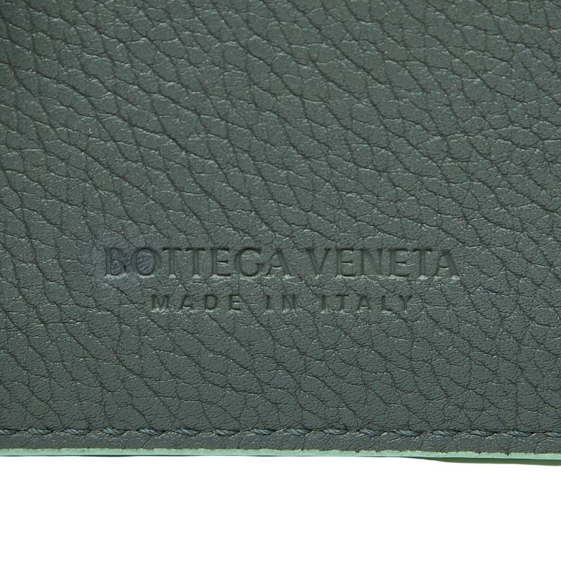 Bottega Veneta Maxi Intrench Card Case Light Green Leather — view 8